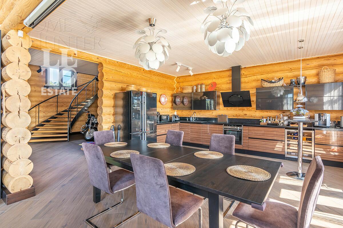 2-этажный коттедж 415 м² с отделкой