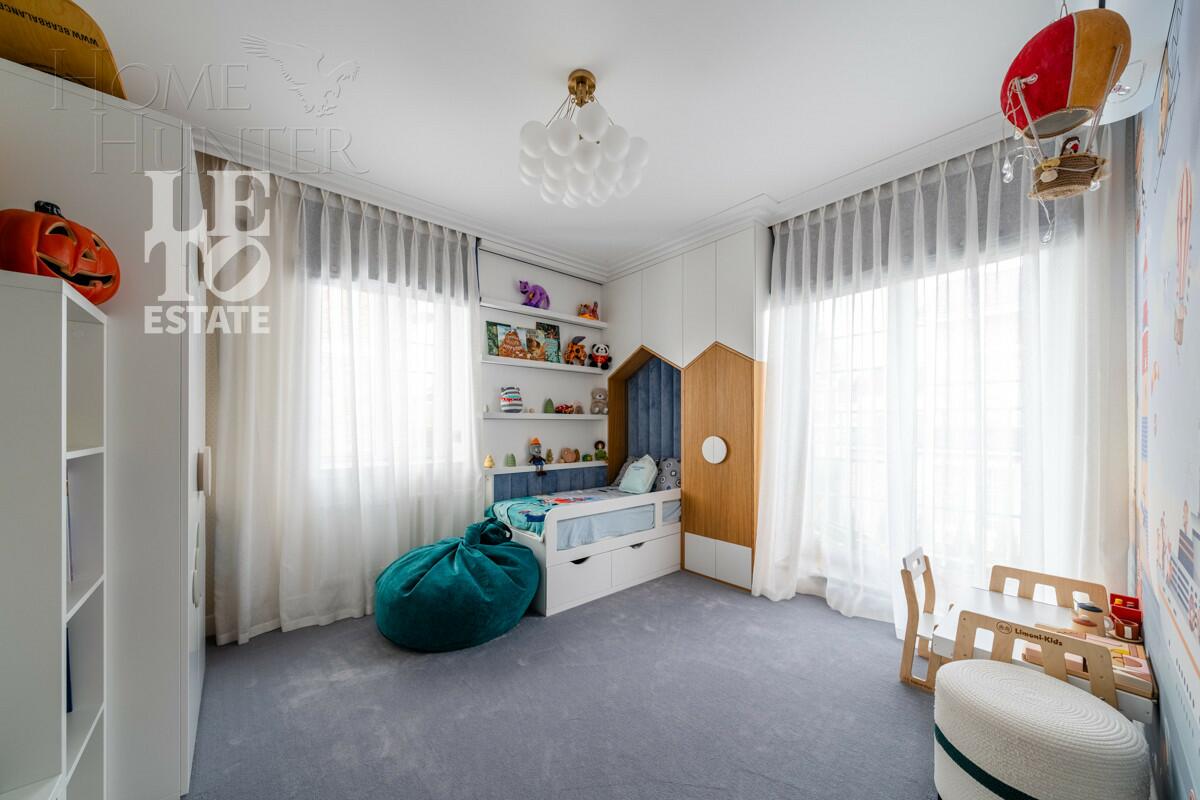 3-этажный коттедж 210 м² с отделкой