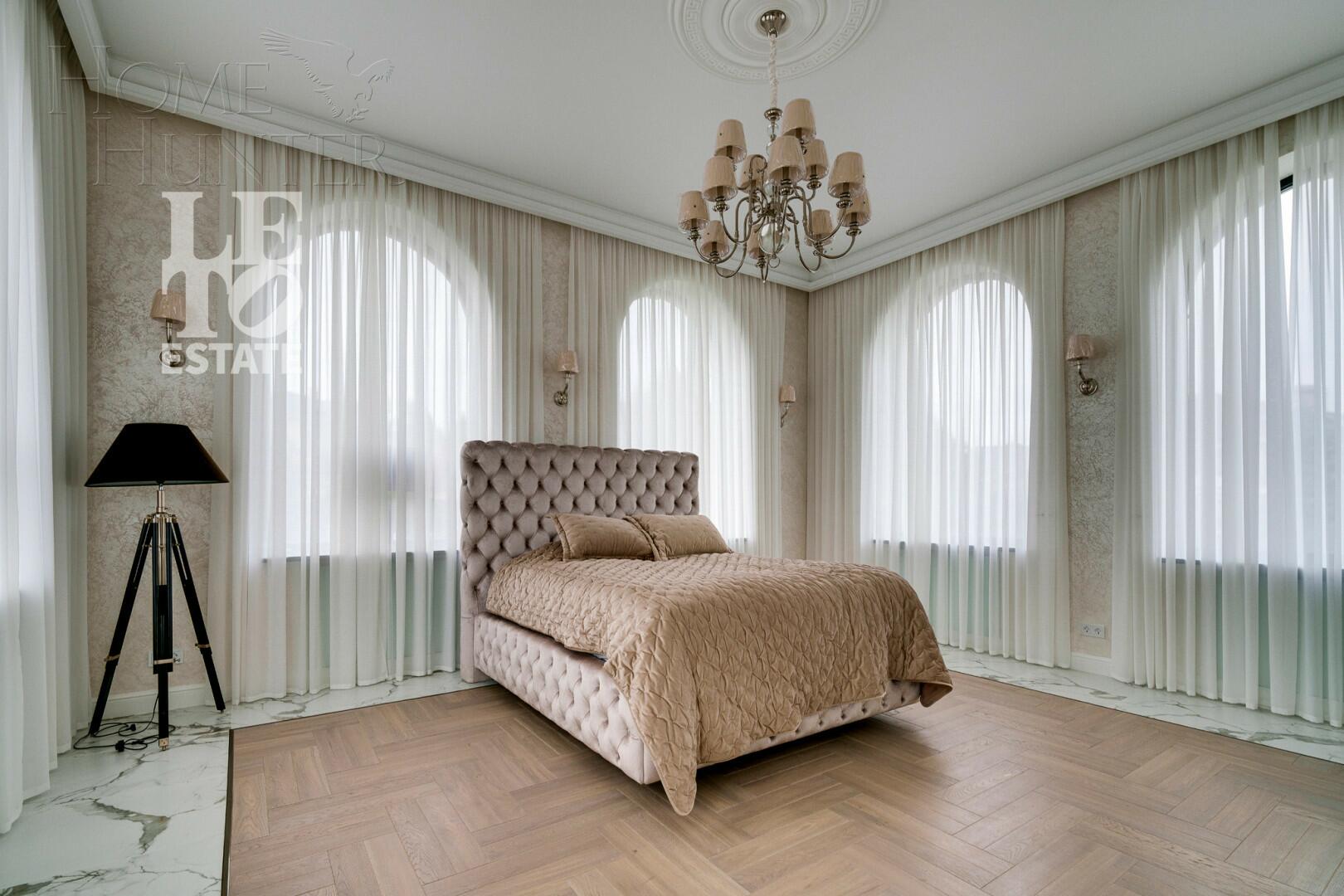 2-этажный коттедж 1 200 м² с отделкой