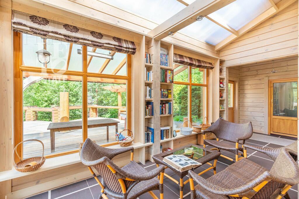 2-этажный коттедж 400 м² с отделкой