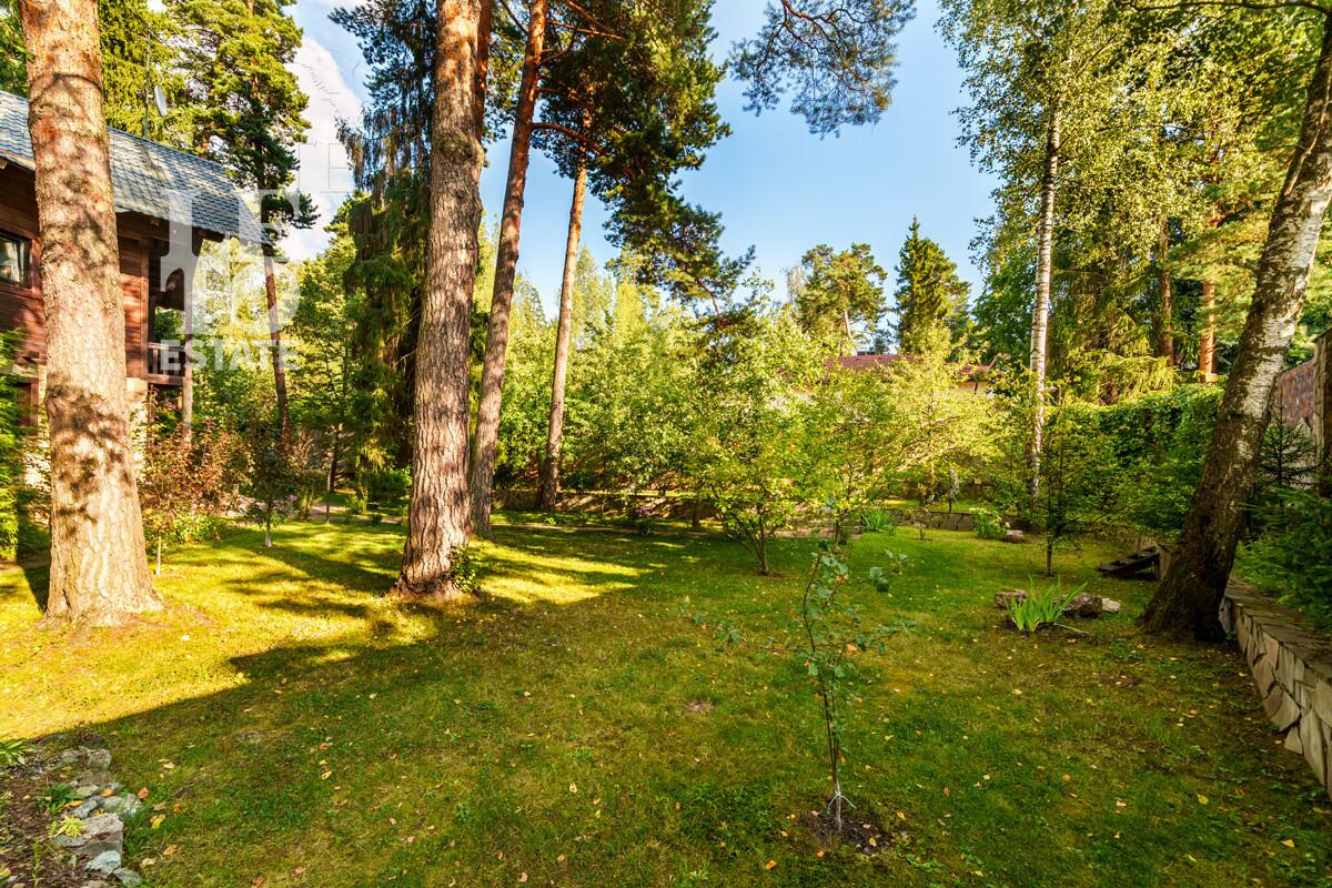 3-этажный коттедж 490 м² с отделкой