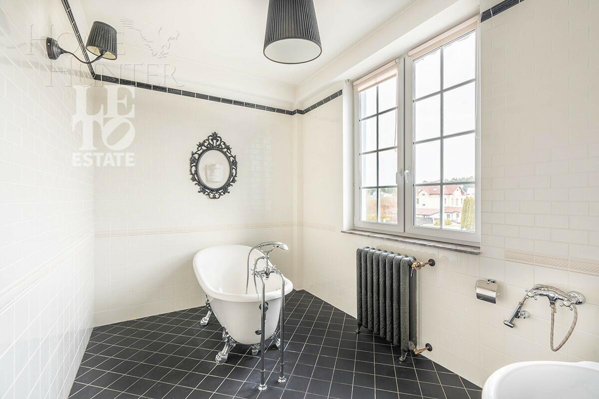 2-этажный коттедж 550 м² с отделкой