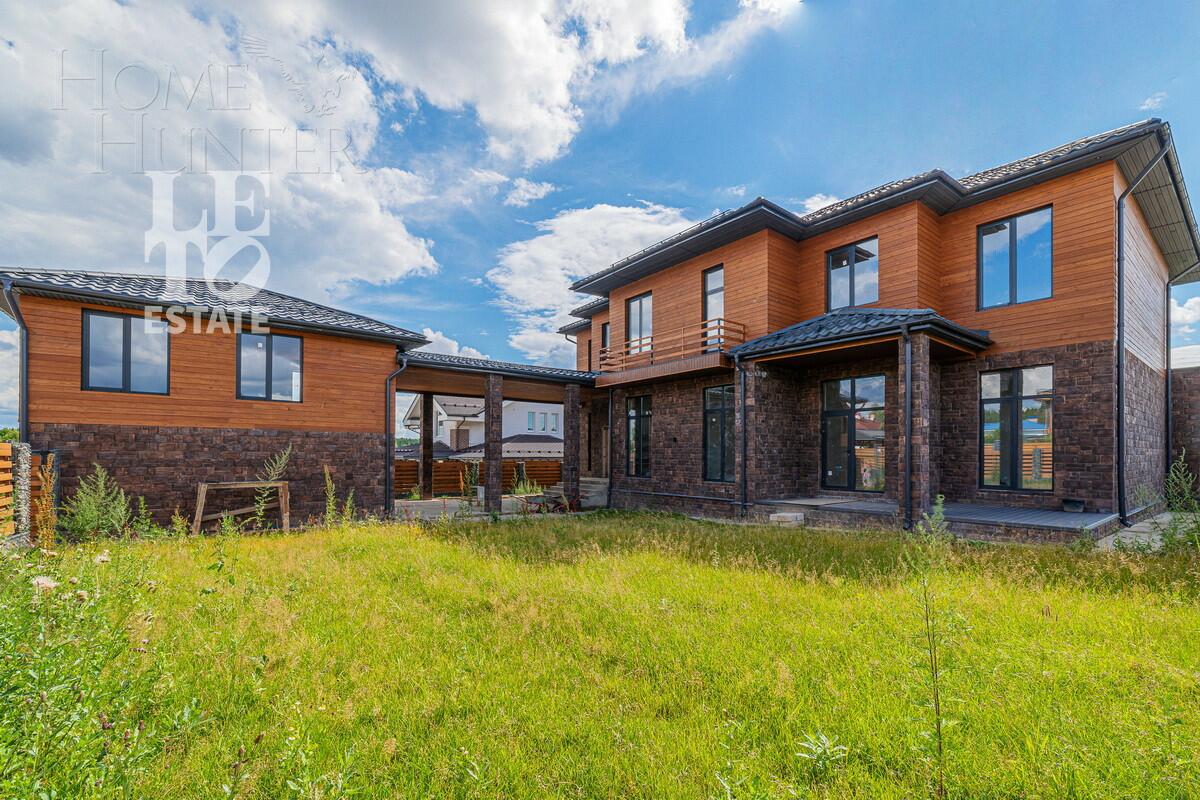 2-этажный коттедж 556.2 м² без отделки