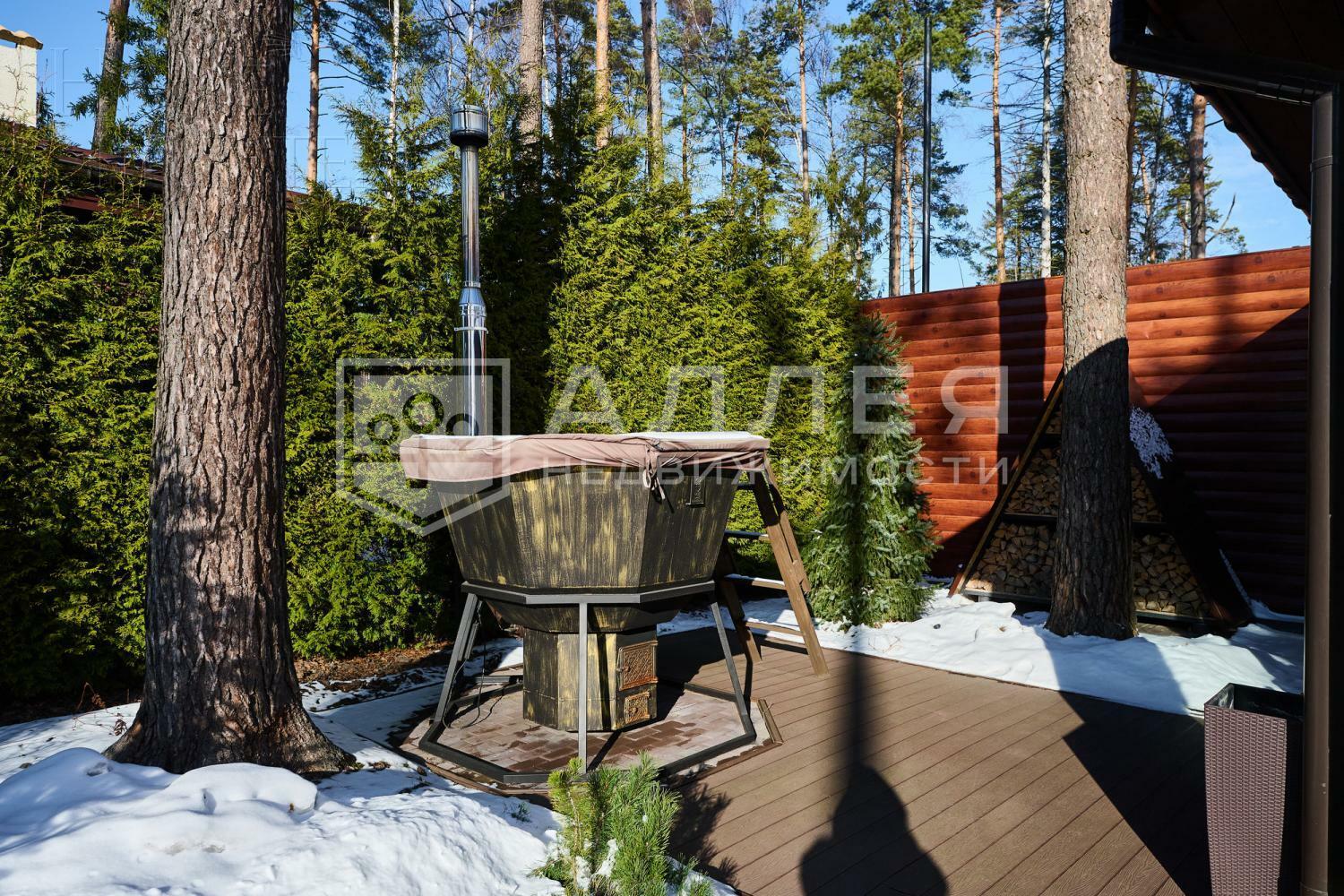 3-этажный коттедж 800 м² с отделкой