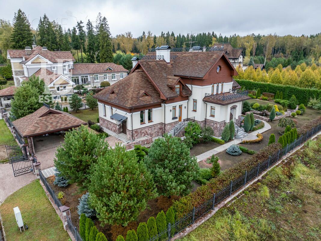 2-этажный коттедж 700 м² с отделкой