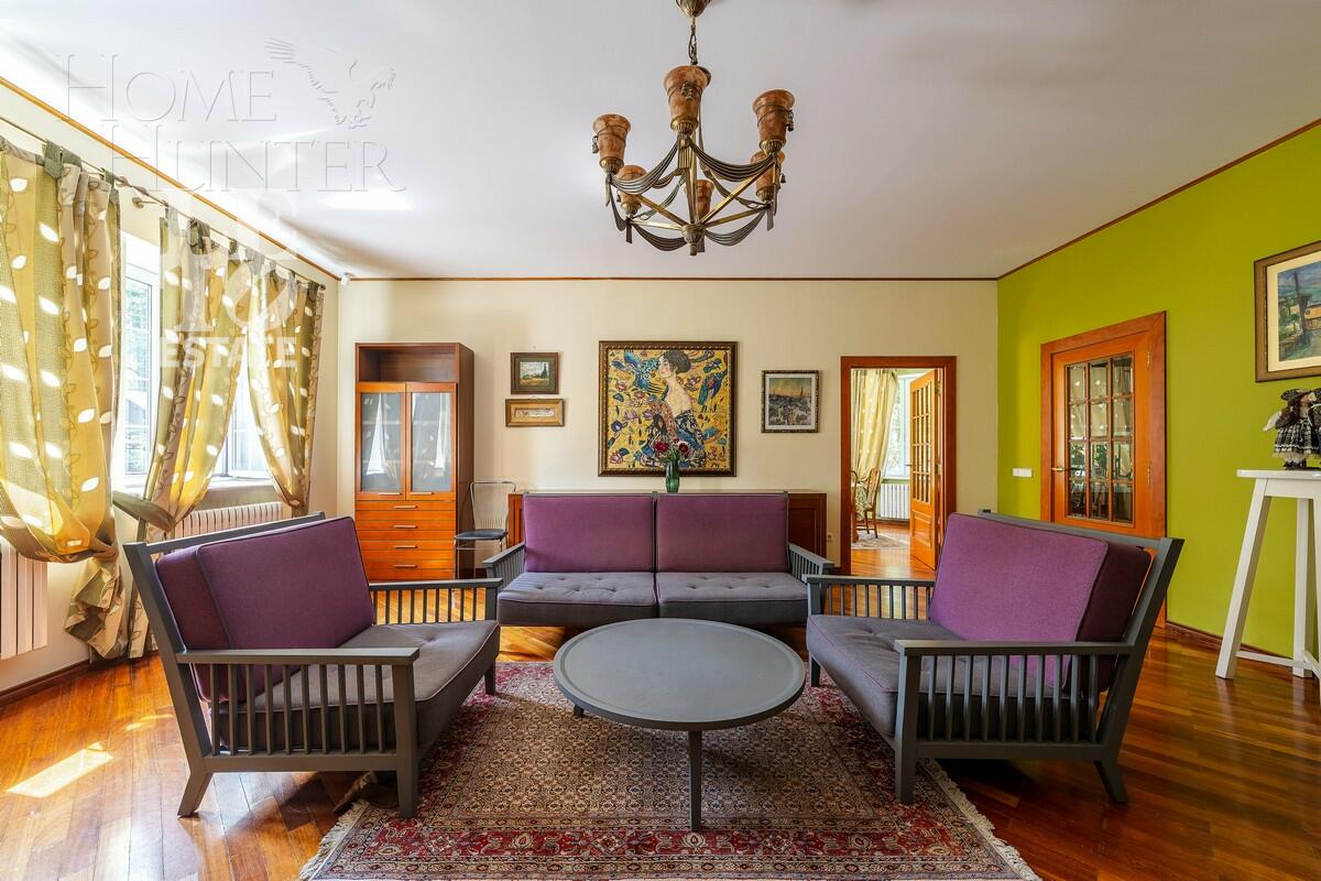 2-этажный коттедж 675.8 м² с отделкой