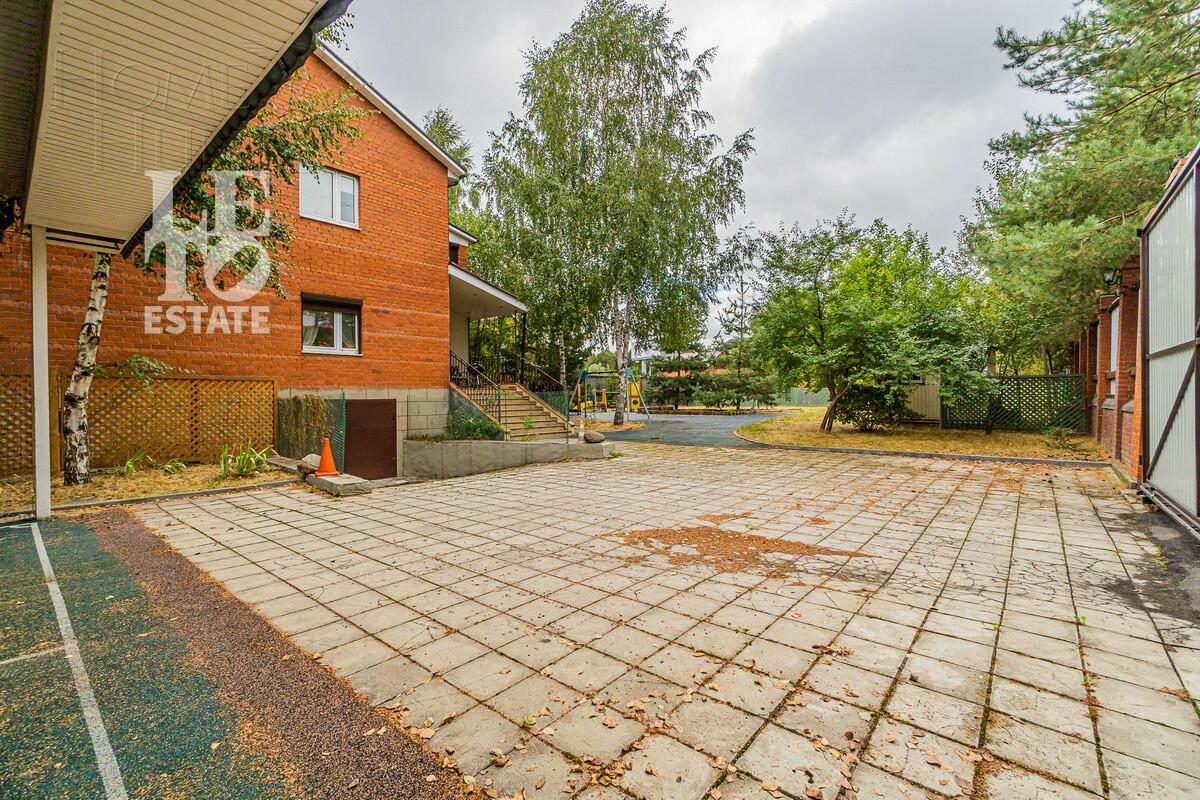 2-этажный коттедж 412.6 м² с отделкой