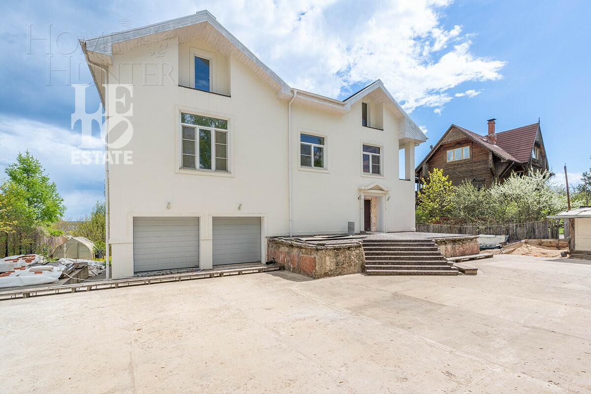 2-этажный коттедж 680 м² без отделки