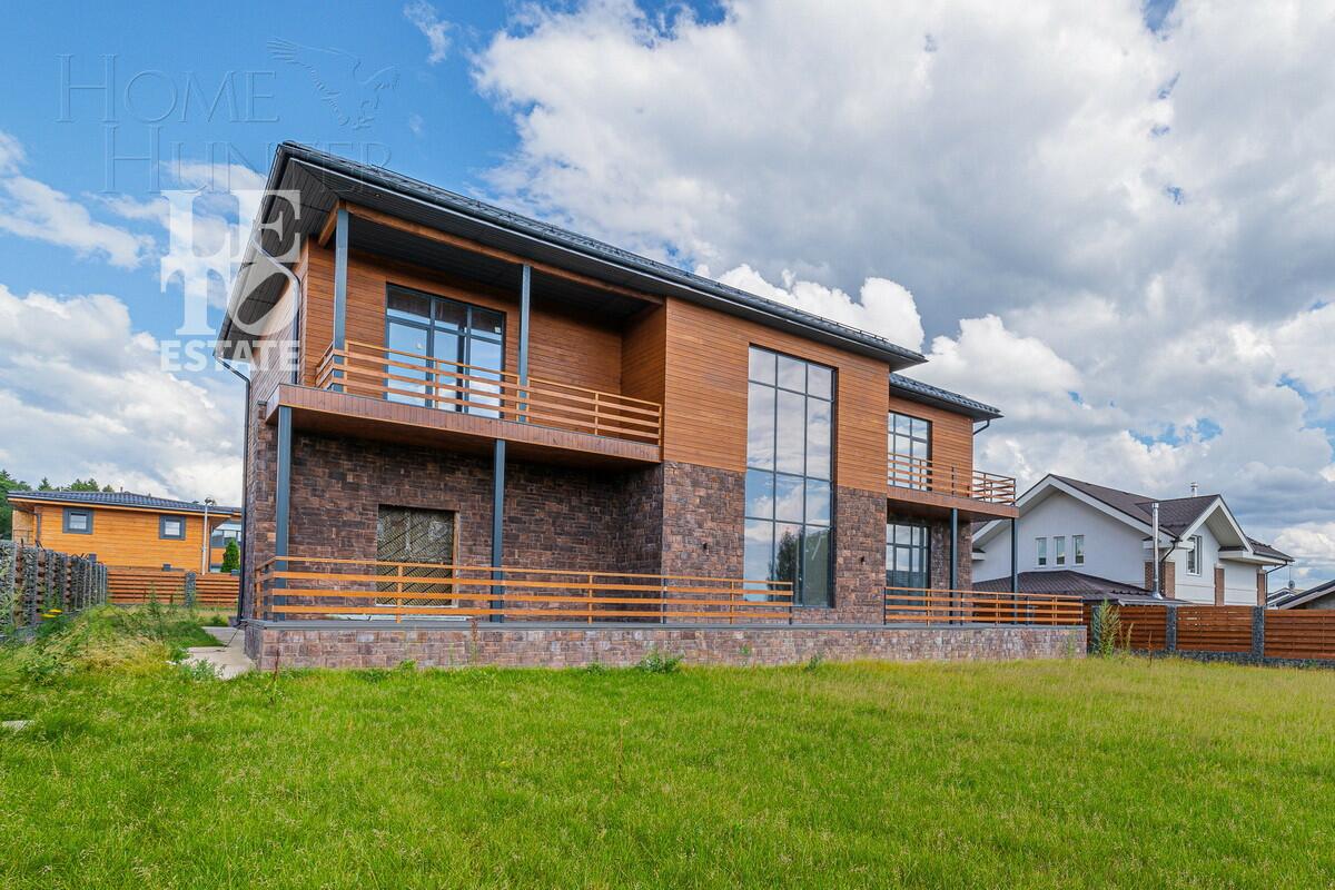 2-этажный коттедж 556.2 м² без отделки