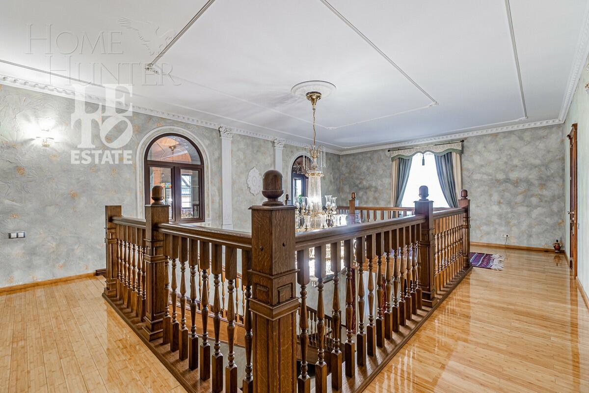 2-этажный коттедж 699.6 м² с отделкой