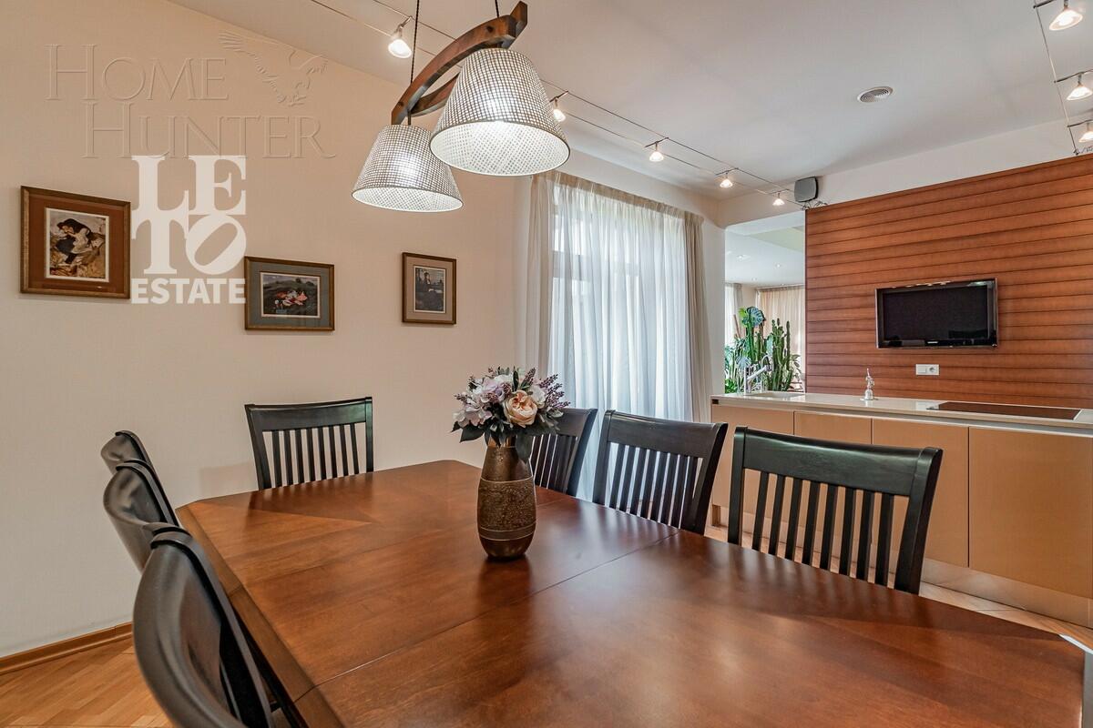 3-этажный коттедж 692.6 м² с отделкой