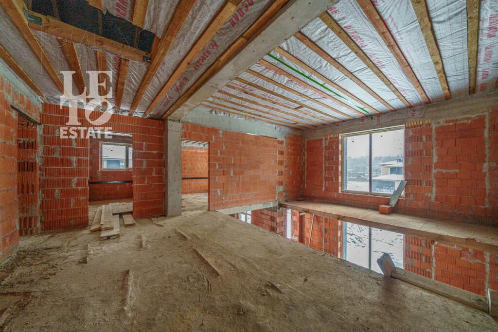 2-этажный коттедж 305 м² без отделки