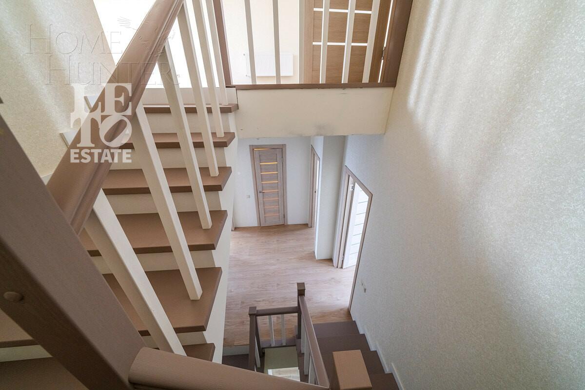 2-этажный таунхаус 286.7 м² с отделкой