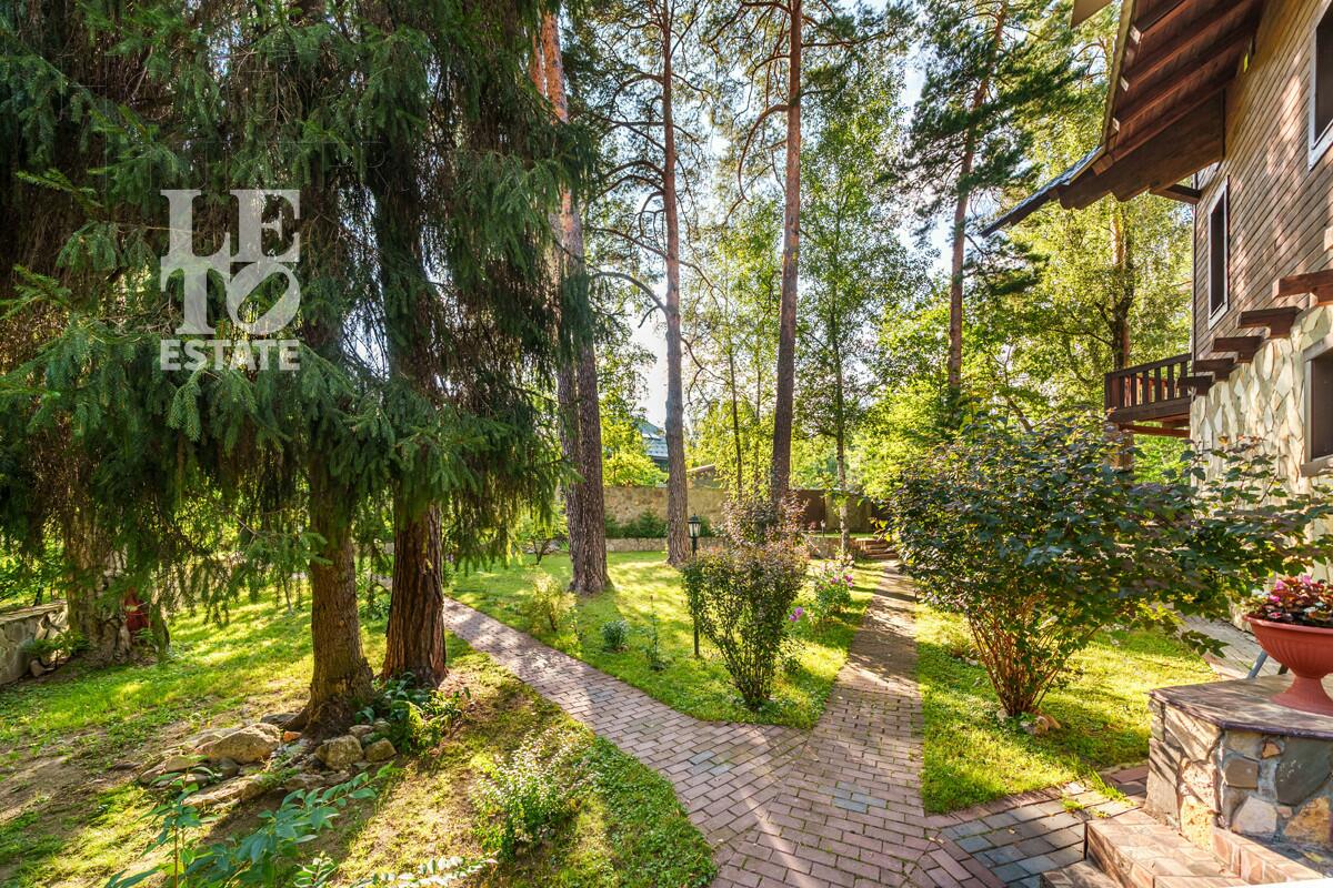 3-этажный коттедж 490 м² с отделкой