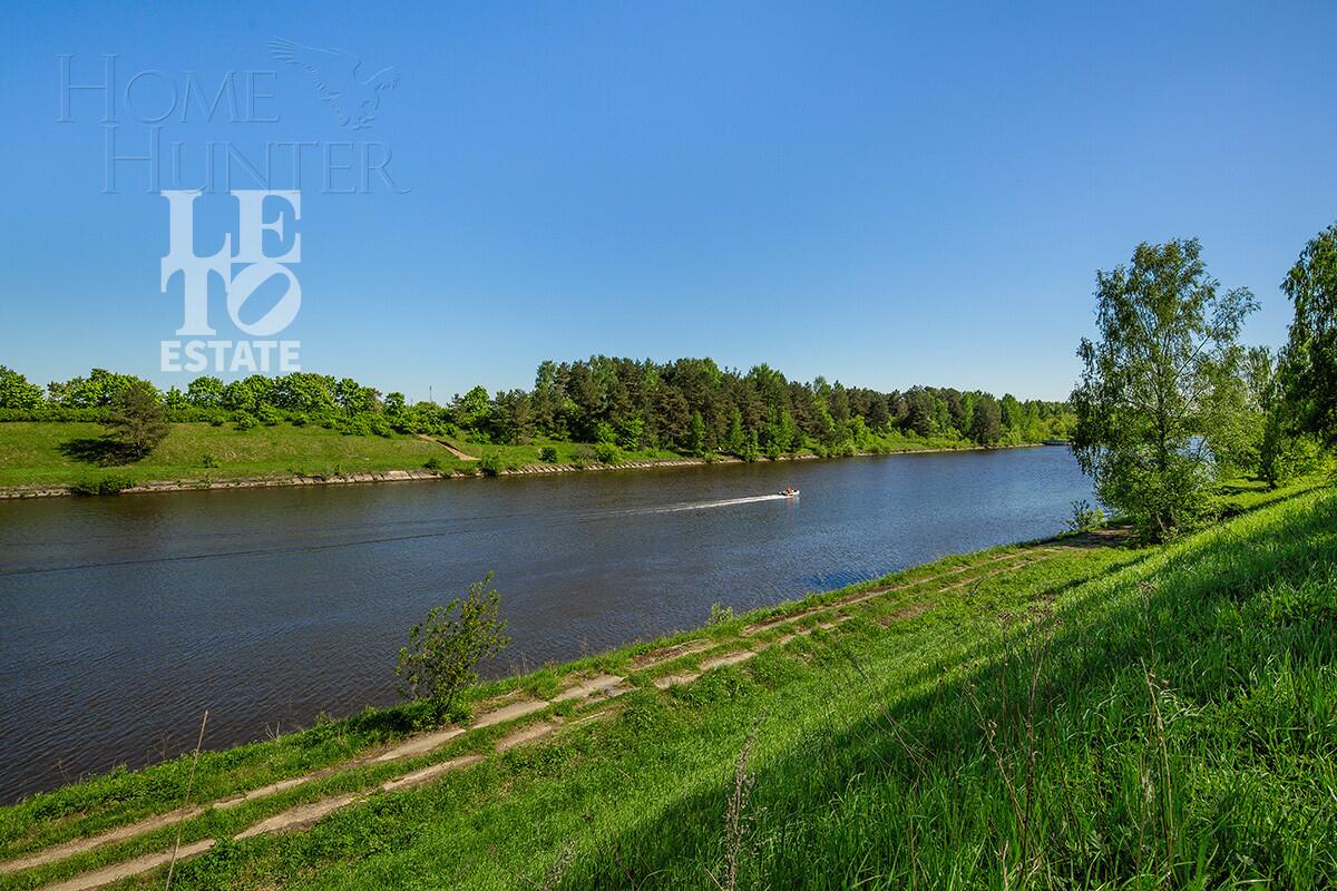 2-этажный коттедж 529.6 м² с отделкой