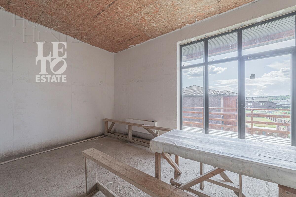 2-этажный коттедж 556.2 м² без отделки