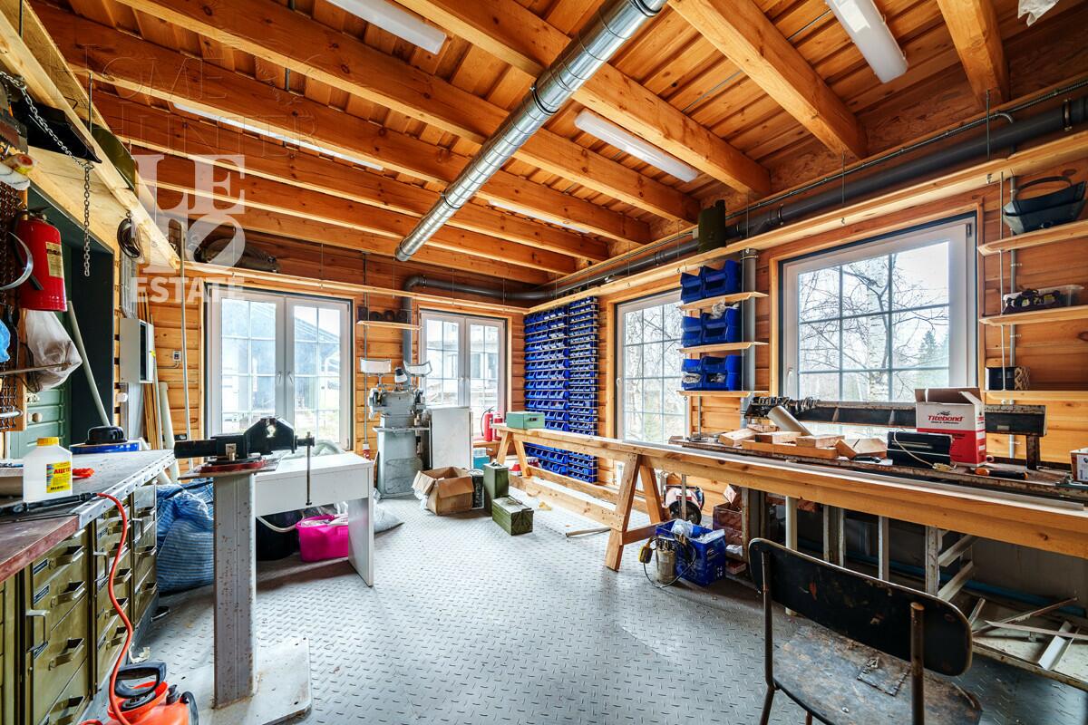 3-этажный коттедж 2 270 м² без отделки