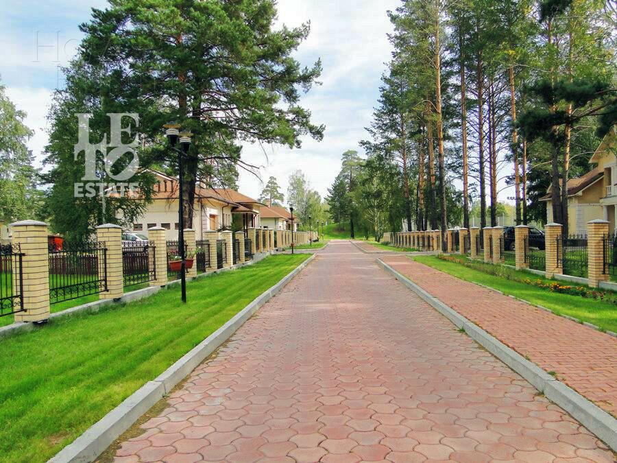 2-этажный коттедж 650 м² без отделки