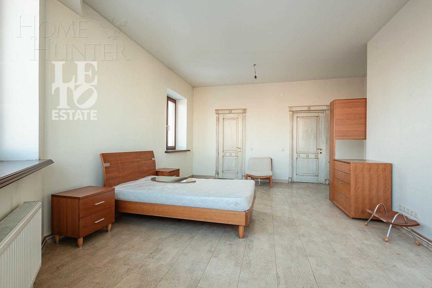 2-этажный коттедж 479.7 м² с отделкой