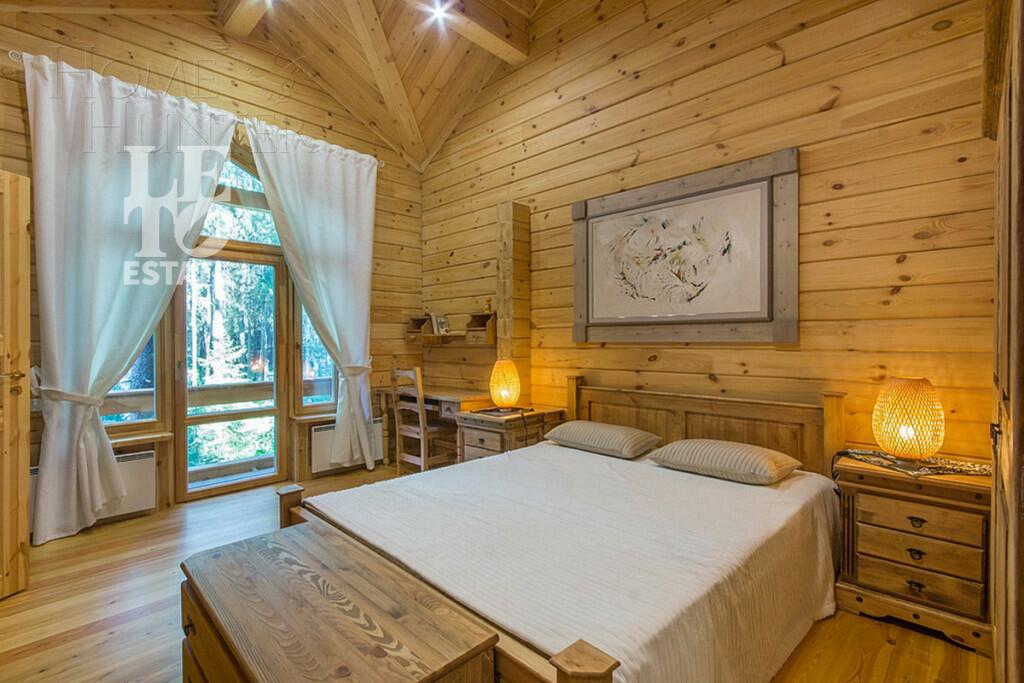 2-этажный коттедж 500 м² с отделкой