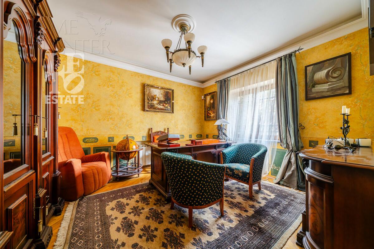 3-этажный коттедж 520 м² с отделкой