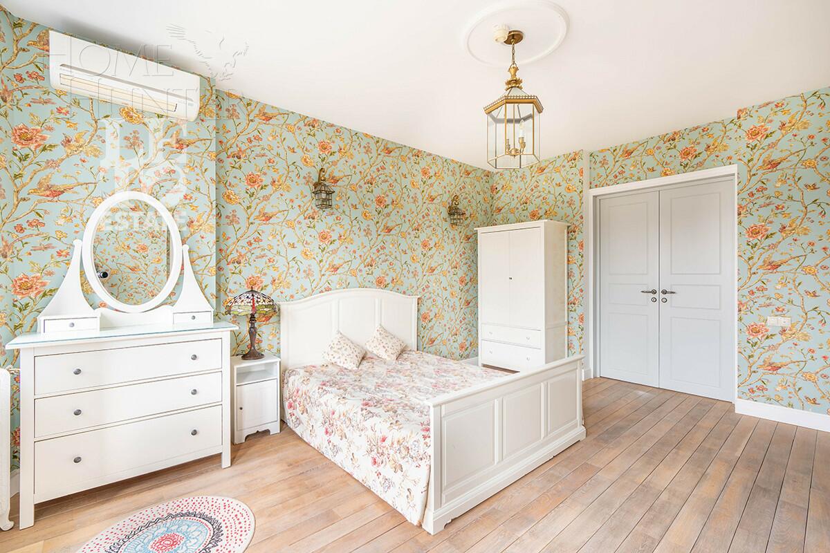 2-этажный коттедж 550 м² с отделкой