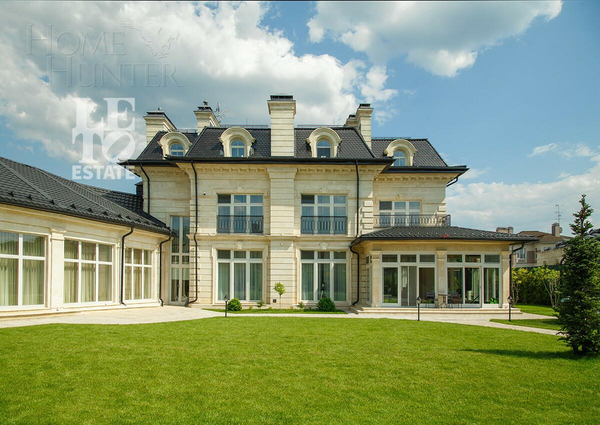 2-этажный коттедж 1 200 м² с отделкой