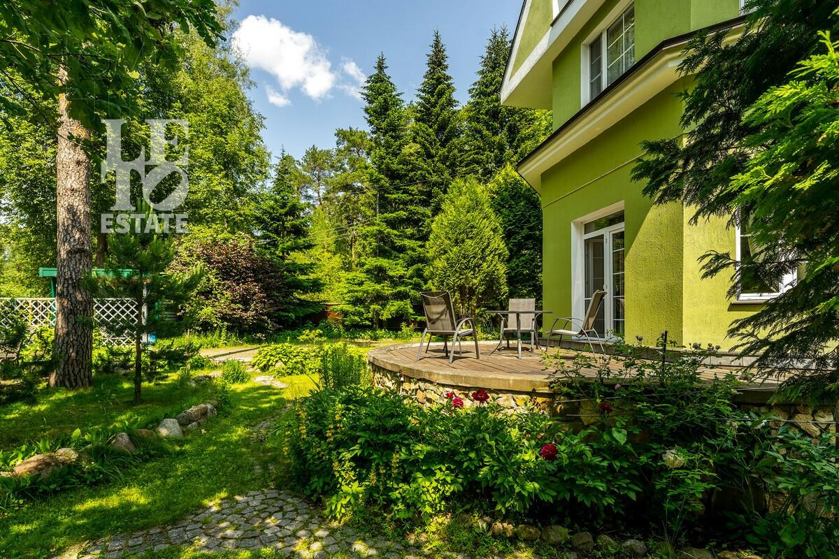 2-этажный коттедж 675.8 м² с отделкой