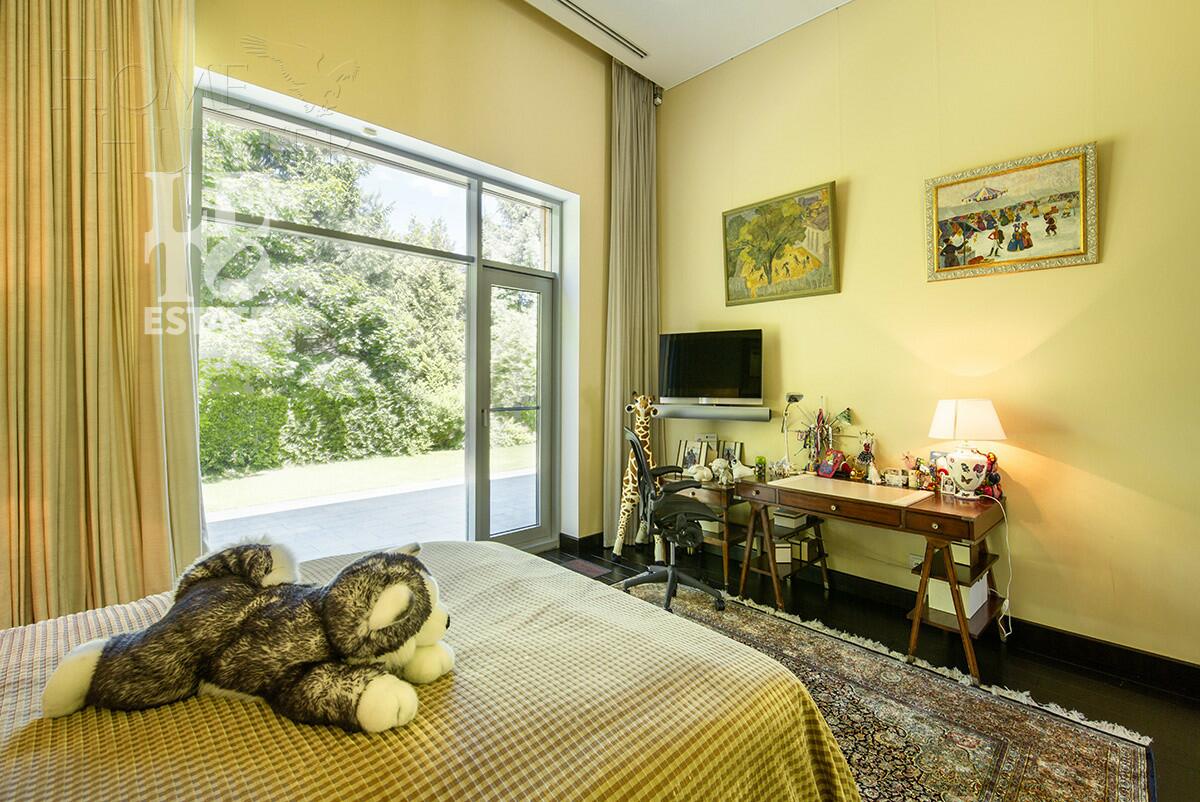 1-этажный коттедж 650 м² с отделкой