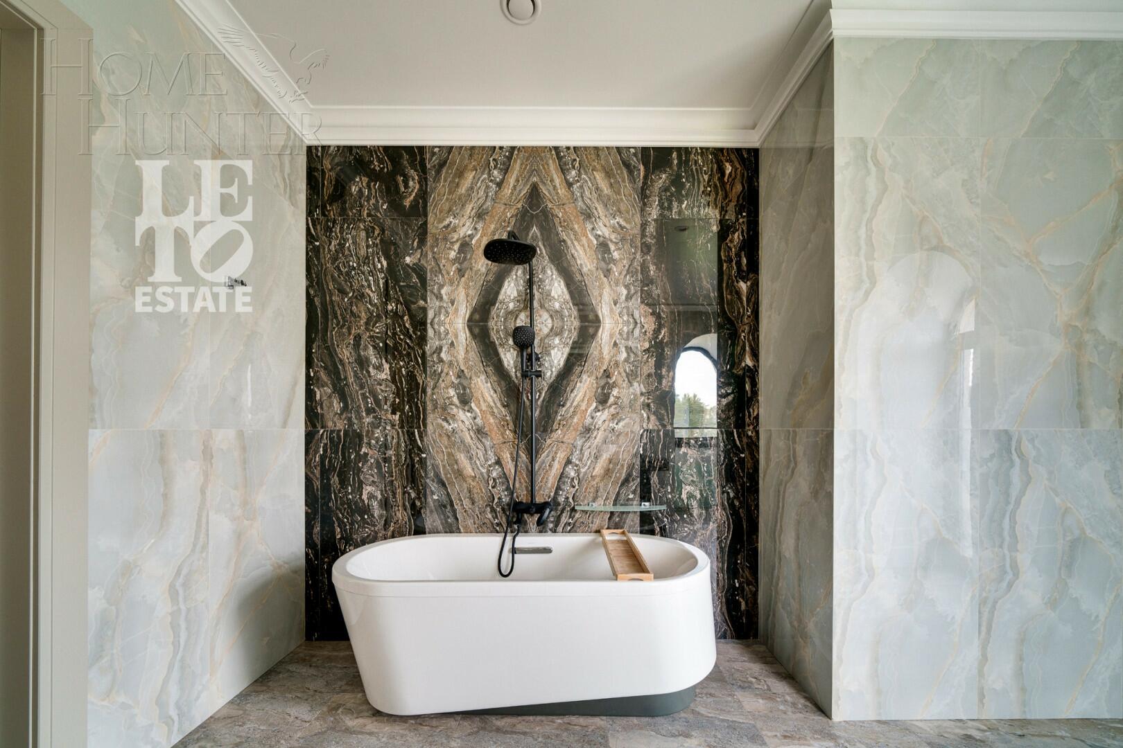 2-этажный коттедж 1 200 м² с отделкой