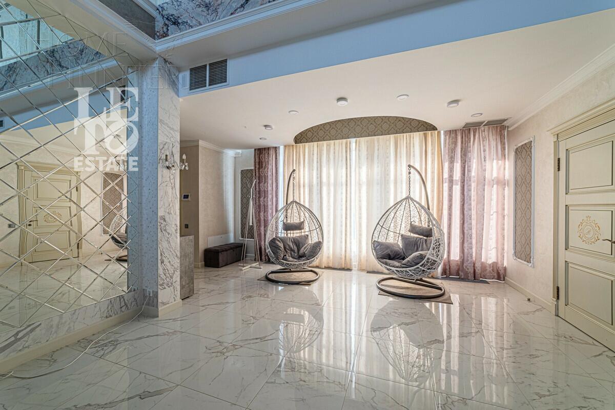 2-этажный коттедж 1 150 м² с отделкой