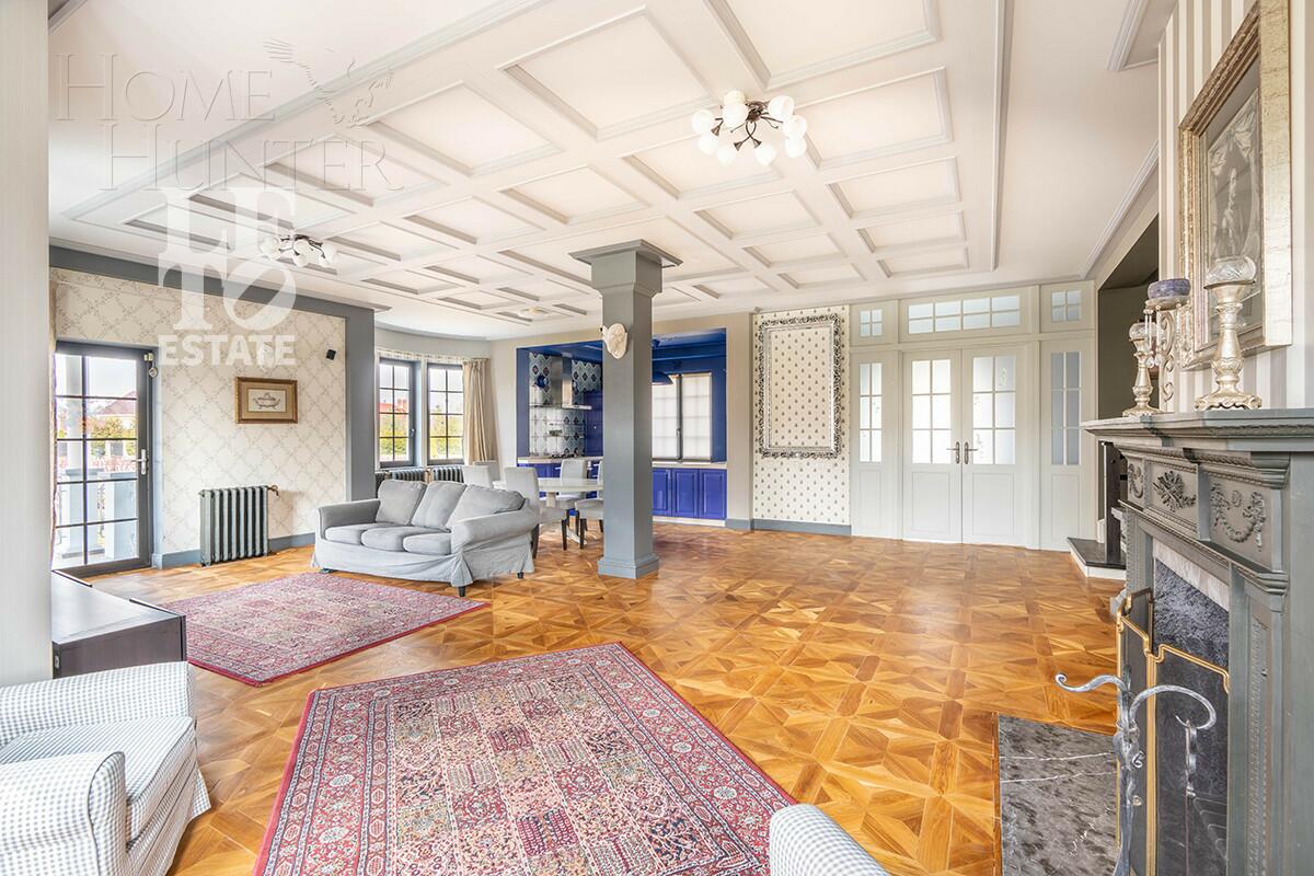 2-этажный коттедж 550 м² с отделкой