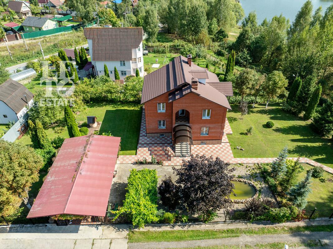 2-этажный коттедж 330 м² с отделкой