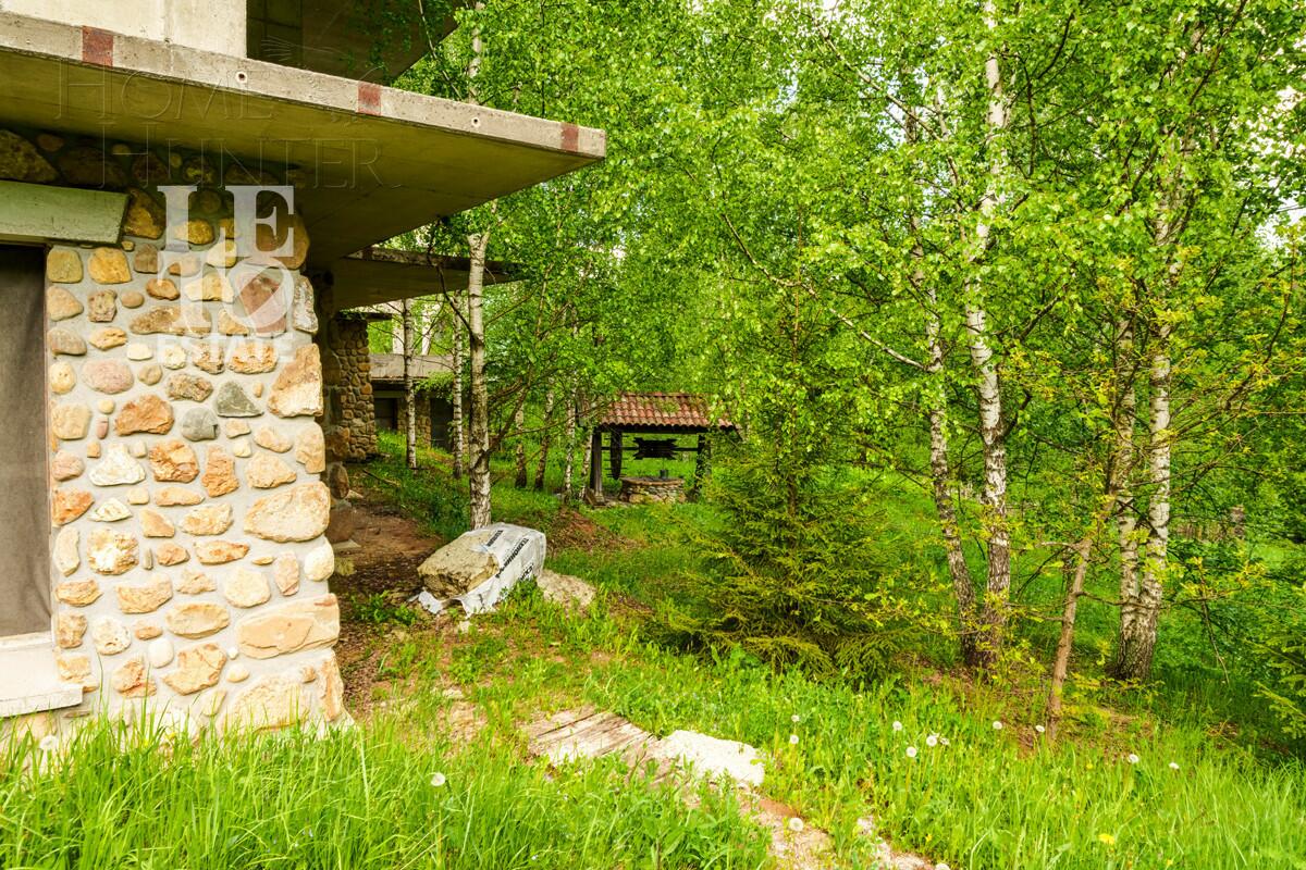 3-этажный коттедж 2 270 м² без отделки