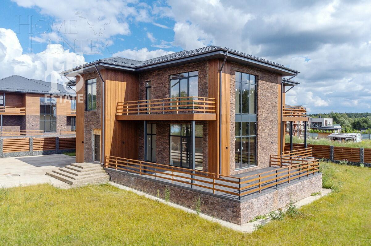 2-этажный коттедж 551.3 м² без отделки