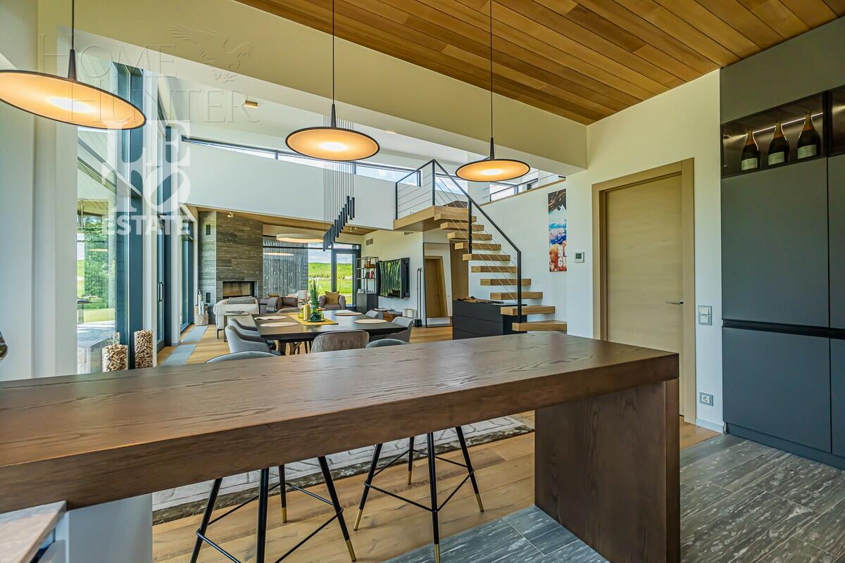 1-этажный коттедж 350 м² с отделкой