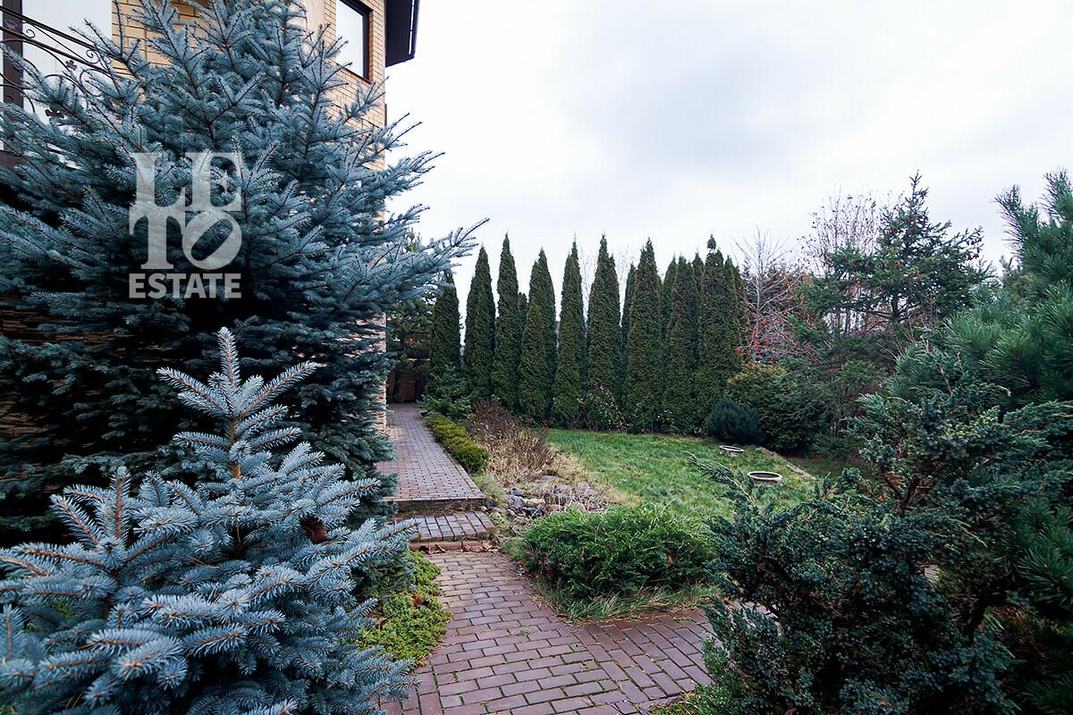 2-этажный коттедж 550 м² с отделкой