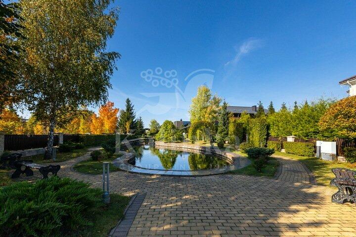 Участок 49.2 сот. в охраняемом поселке