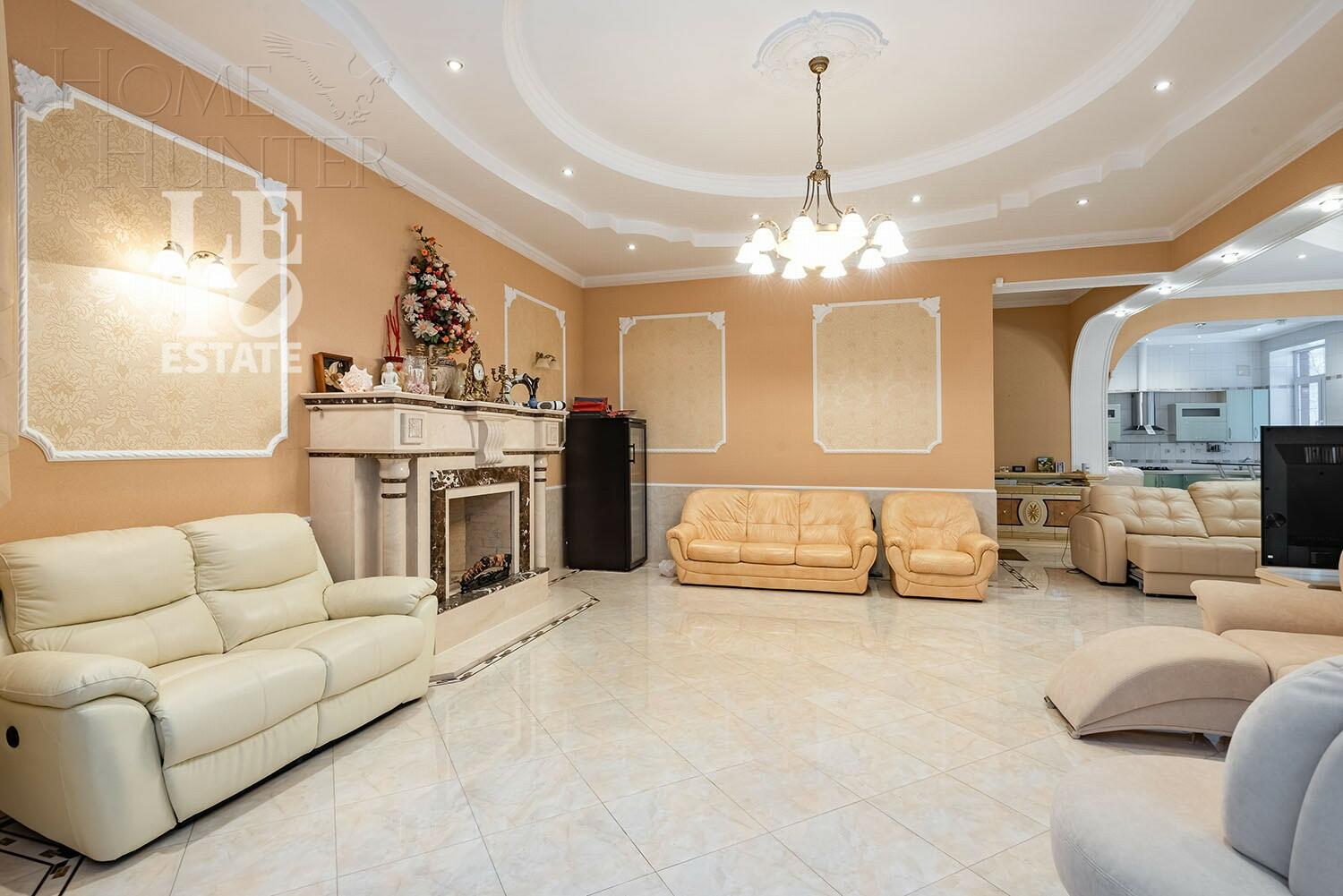 3-этажный коттедж 1 319 м² с отделкой