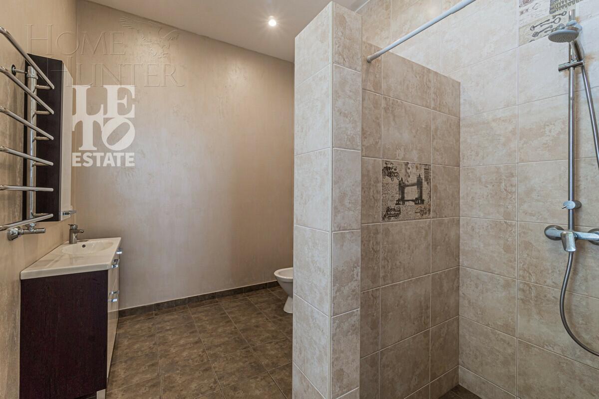 2-этажный коттедж 1 080 м² с отделкой