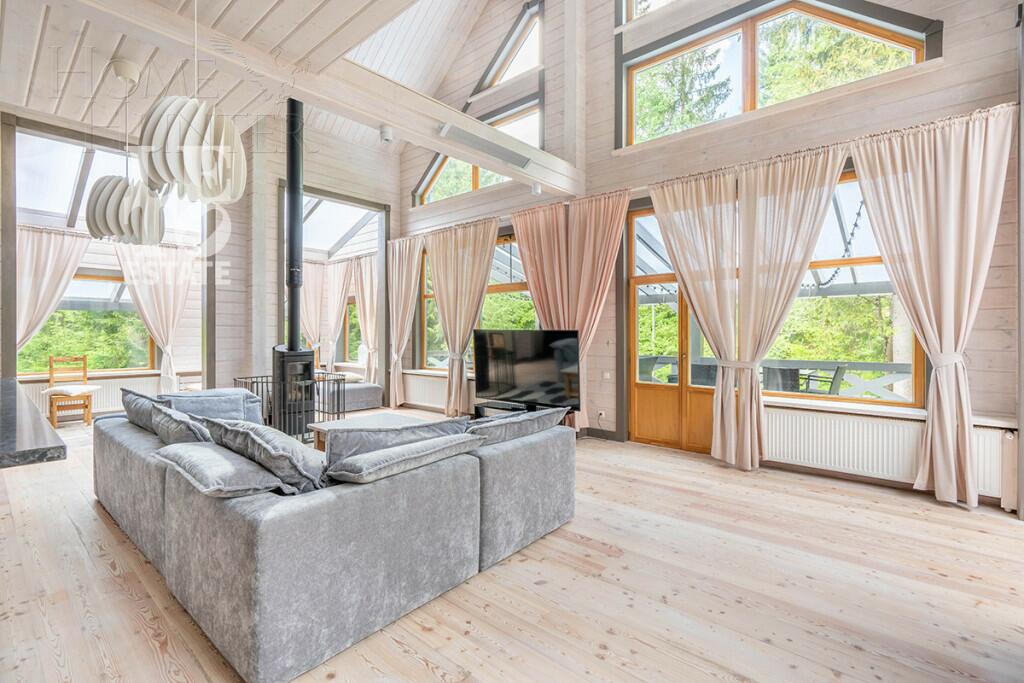 2-этажный коттедж 400 м² с отделкой