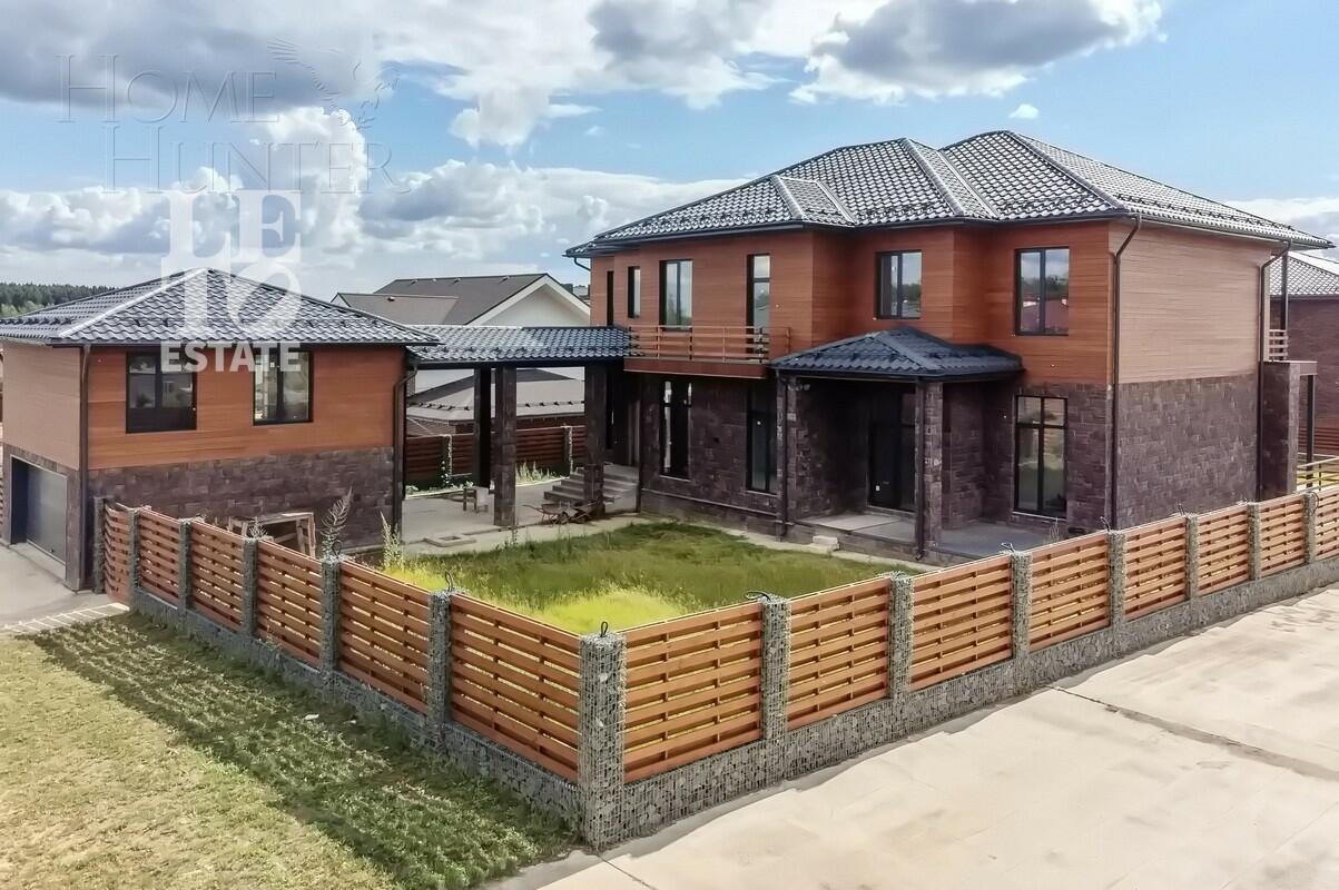 2-этажный коттедж 556.2 м² без отделки