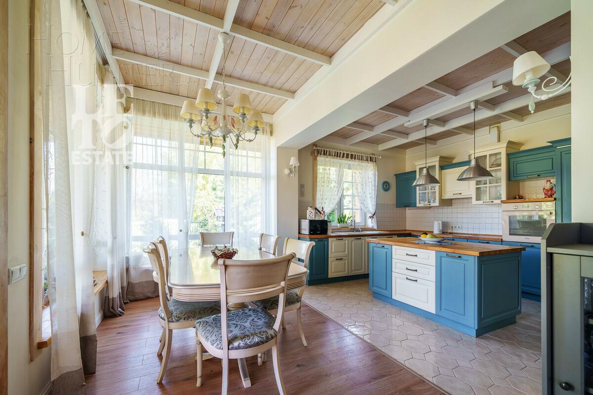 2-этажный коттедж 455 м² с отделкой