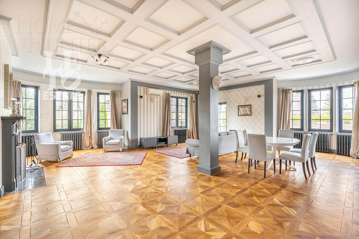 2-этажный коттедж 550 м² с отделкой