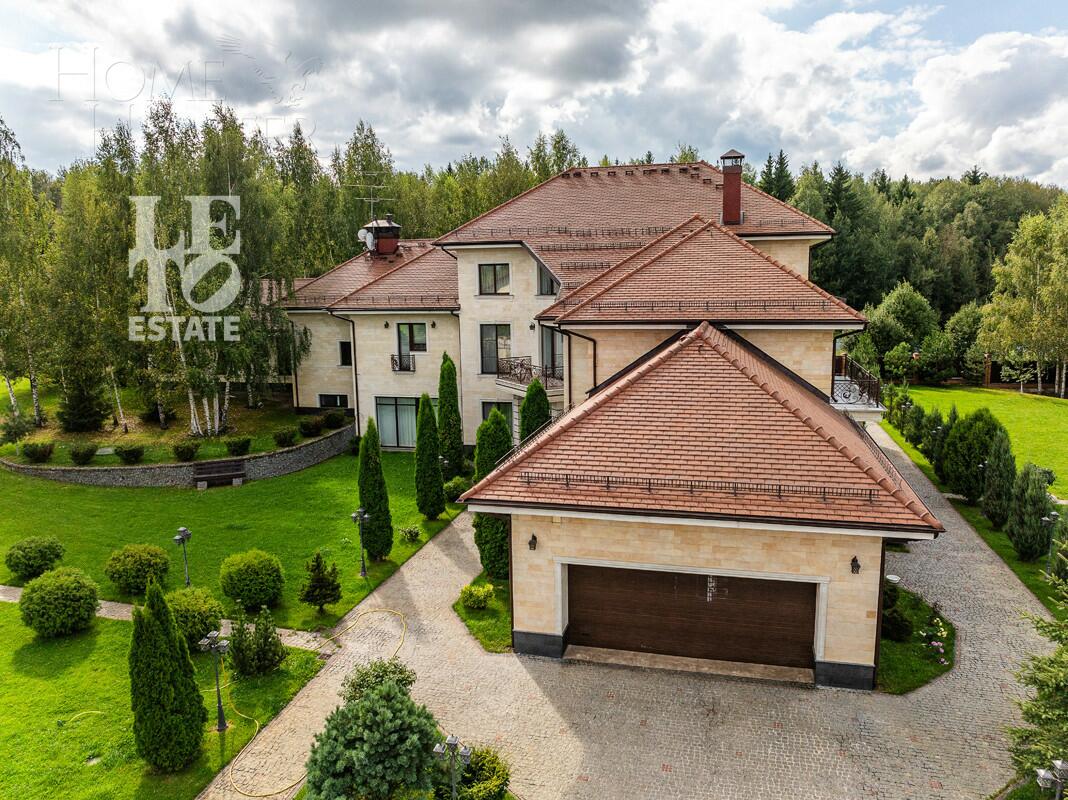 2-этажный коттедж 848 м² без отделки