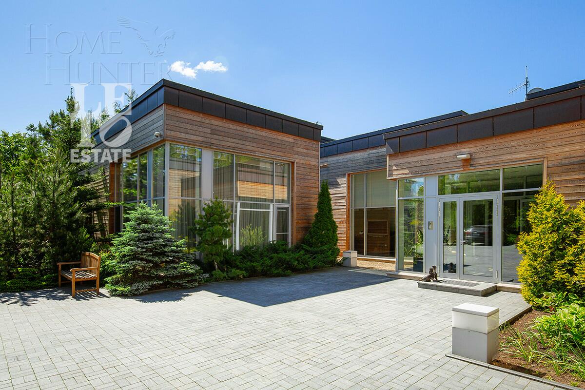 1-этажный коттедж 650 м² с отделкой