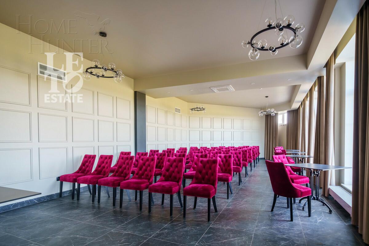 3-этажный коттедж 330 м² с отделкой