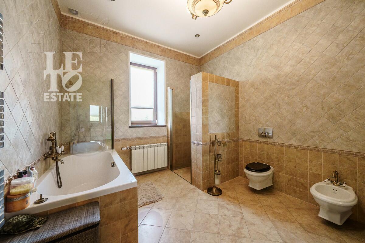 2-этажный коттедж 848 м² без отделки