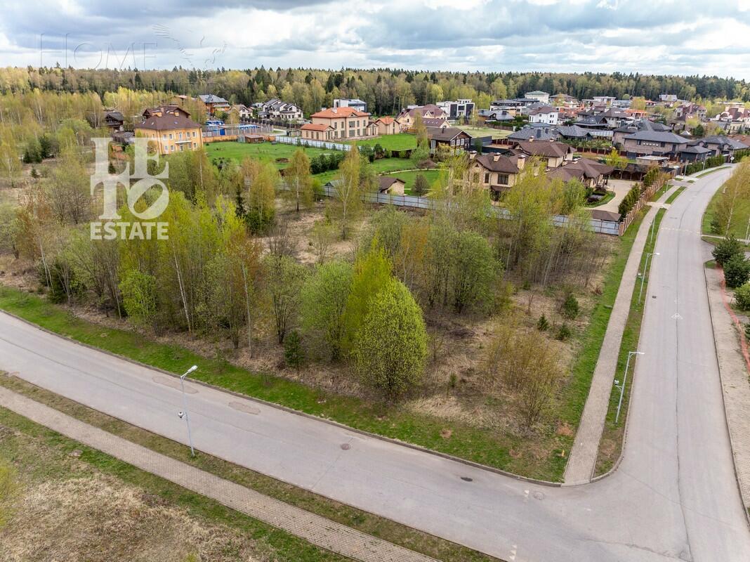 Участок 110.82 сот. в охраняемом поселке