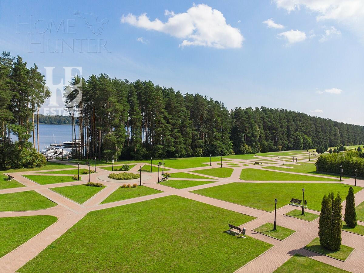 2-этажный коттедж 1 200 м² с отделкой